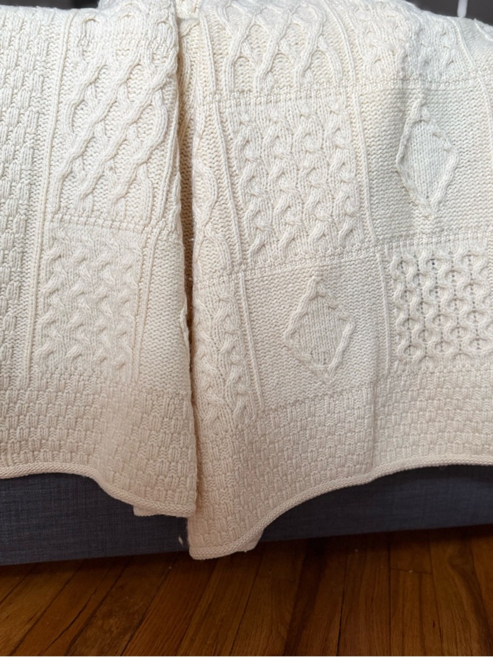 Aran Crafts Throw blanket 53"x59" Made in Ireland 100% Merino Wool Cream Knit - Picture 2 of 12